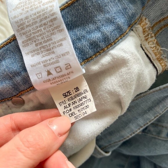 Joe's Jeans "Alifan" High Rise Straight Ankle Jeans | Size 28 - Picture 8 of 9